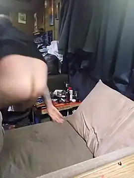 Snapshot of Cooking_Cristal chatting on 02-12-25, 08:27 Cooking Cristal online show from 02-12-25, 08:27