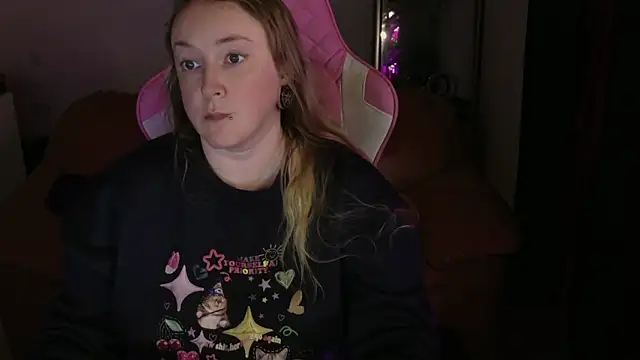 kisicaxx online show from 01-21-25, 07:17