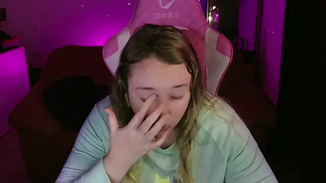 kisicaxx online show from 01-22-25, 07:34