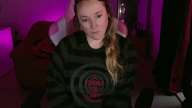 kisicaxx online show from 01-29-25, 03:37