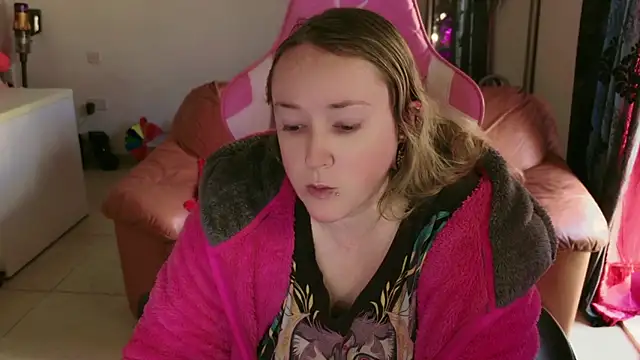 kisicaxx online show from 01-31-25, 01:56