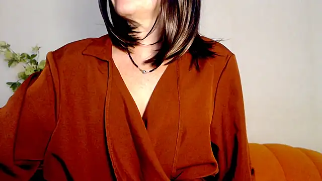 Snapshot of Fun4tipz chatting on 02-25-26, 06:17 Fun4tipz online show from 02-25-26, 06:17