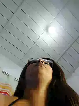 Snapshot of missmelissa_ chatting on 03-12-25, 03:35 missmelissa online show from 03-12-25, 03:35