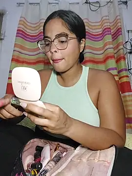 Snapshot of missmelissa_ chatting on 10-23-25, 02:11 missmelissa online show from 10-23-25, 02:11