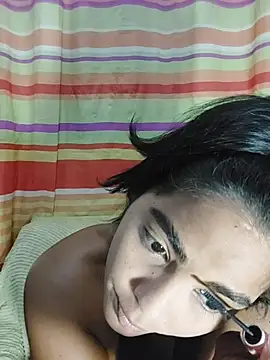 Snapshot of missmelissa_ chatting on 10-31-25, 12:33 missmelissa online show from 10-31-25, 12:33