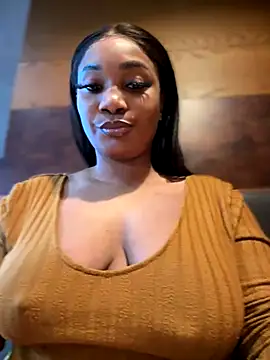 Snapshot of __Nessa__ chatting on 12-08-24, 11:35 Nessa online show from 12-08-24, 11:35