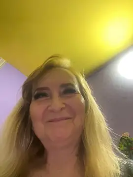 Snapshot of Irina2909@xh chatting on 11-12-25, 12:00 Irina2909xh online show from 11-12-25, 12:00