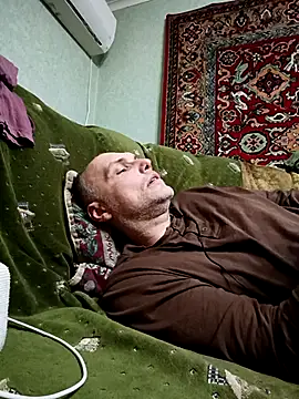 Snapshot of Sam_Colt chatting on 12-20-25, 01:29 Sam Colt online show from 12-20-25, 01:29