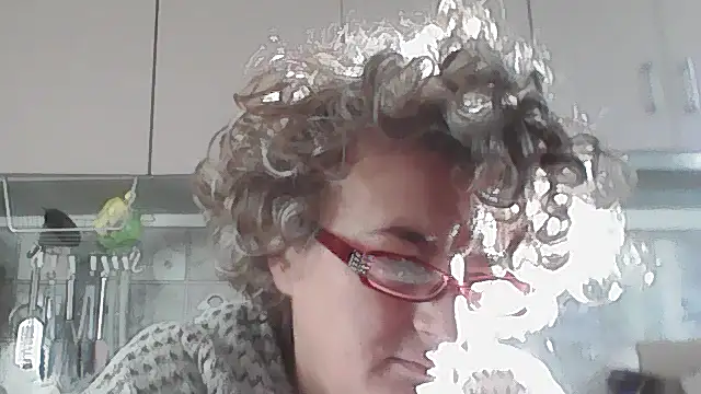 Snapshot of Sunnylarrah chatting on 09-23-25, 05:21 Sunnylarrah online show from 09-23-25, 05:21