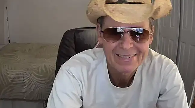 nakeedcowboi65 online show from 01-16-25, 07:20