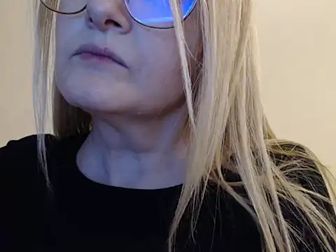 Snapshot of Tathiana chatting on 03-02-26, 01:41 Tathiana online show from 03-02-26, 01:41