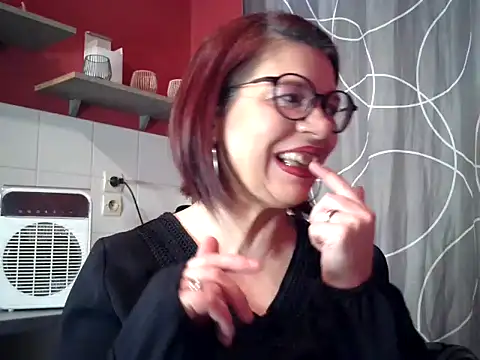 jennylovence online show from 01-17-25, 08:13