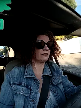 jennylovence online show from 10-15-25, 04:18