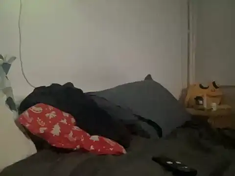 Snapshot of danyiony chatting on 12-26-24, 06:52 danyiony online show from 12-26-24, 06:52