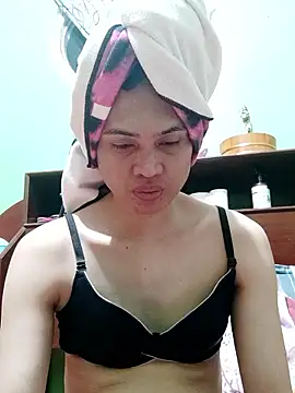 QueenSoreal online show from 01-10-26, 03:14