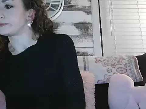 Snapshot of AshleyRain chatting on 01-12-25, 09:40 AshleyRain online show from 01-12-25, 09:40