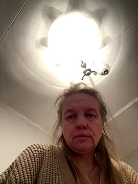 Susanel online show from 12-19-25, 05:53