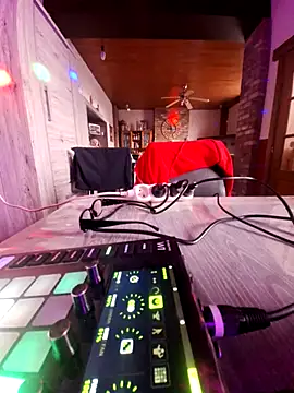 Snapshot of neegrr chatting on 02-18-26, 07:59 neegrr online show from 02-18-26, 07:59