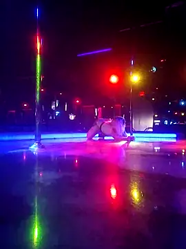 Snapshot of ssparrowk1986 chatting on 04-12-26, 10:37 ssparrowk1986 online show from 04-12-26, 10:37