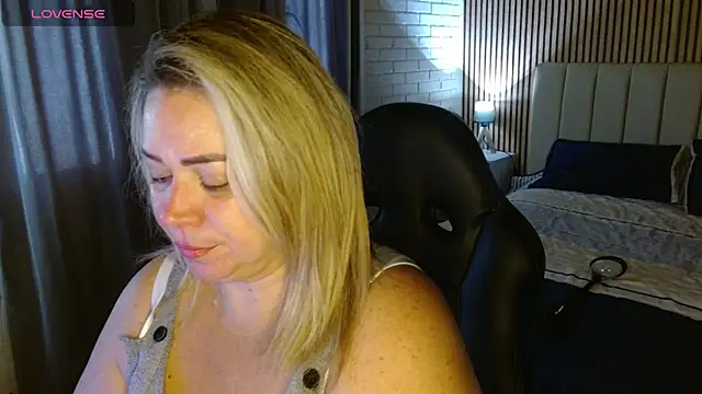 bella savati online show from 12-04-25, 04:38