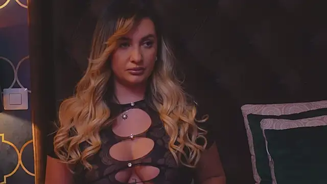 YaaraCollins online show from 12-11-24, 09:01