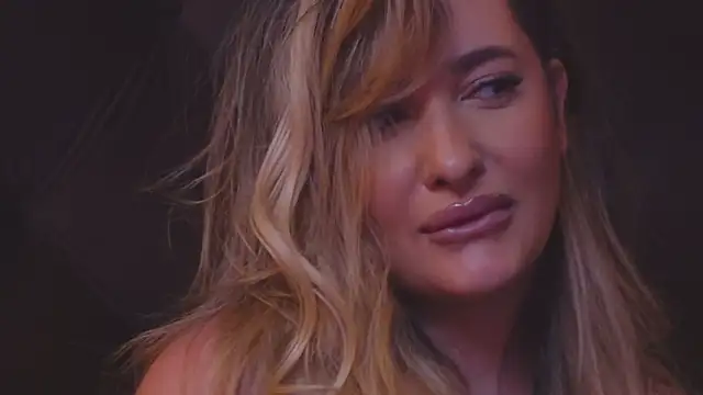 YaaraCollins online show from 12-13-24, 11:39