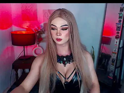 Snapshot of MagneticBeauty chatting on 10-26-25, 05:52 MagneticBeauty online show from 10-26-25, 05:52