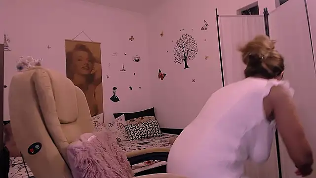 elacoquette online show from 03-03-25, 12:27