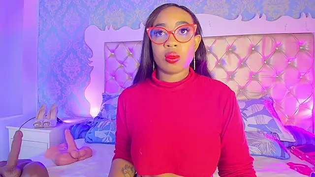 Snapshot of CaseyMoon chatting on 03-28-26, 12:27 CaseyMoon online show from 03-28-26, 12:27