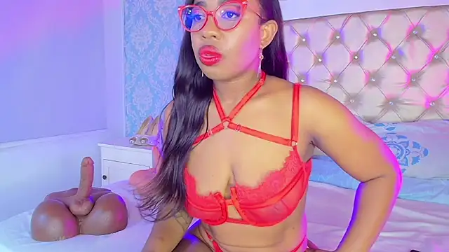 Snapshot of CaseyMoon chatting on 04-07-26, 12:38 CaseyMoon online show from 04-07-26, 12:38