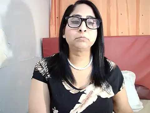Indiankushy online show from 02-26-25, 05:17
