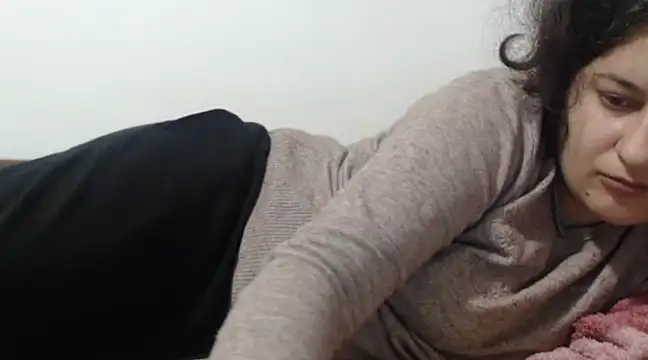 Snapshot of flowerlauren chatting on 02-09-25, 07:27 flowerlauren online show from 02-09-25, 07:27