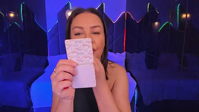 Snapshot of MilenaMellow chatting on 10-31-25, 08:43 MilenaMellow online show from 10-31-25, 08:43