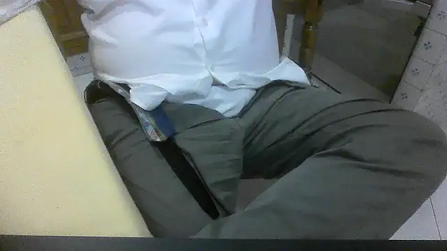 polloiw online show from 10-28-25, 01:36