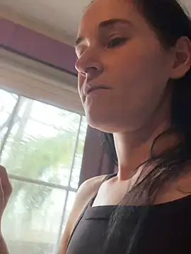 lolabunny9 online show from 02-13-25, 03:35