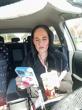 lolabunny9 online show from 03-11-25, 04:07