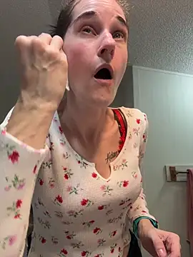 lolabunny9 online show from 12-01-25, 05:07