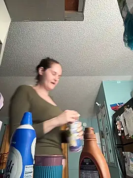 Snapshot of lolabunny9 chatting on 03-14-26, 03:06 lolabunny9 online show from 03-14-26, 03:06