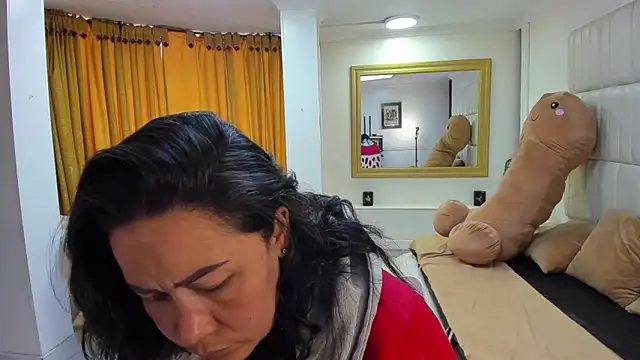 gaby trent online show from 10-20-25, 01:55