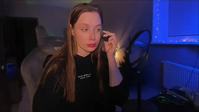 Rachel Ro online show from 12-17-24, 08:32