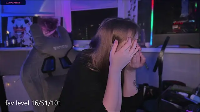 Rachel Ro online show from 10-25-25, 03:51