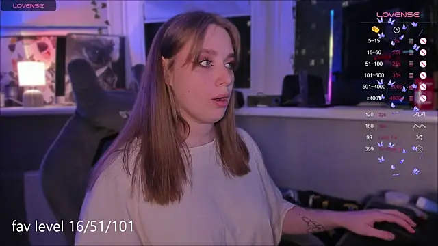 Rachel Ro online show from 10-28-25, 06:43