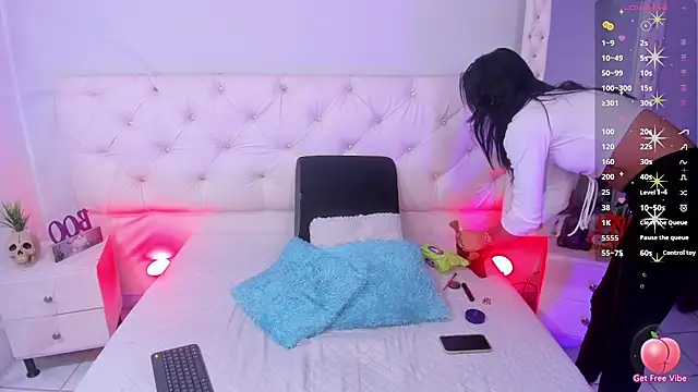 ximena slut 21 online show from 10-09-25, 04:21