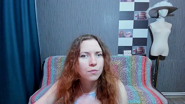 Snapshot of pa1e_pr1ncess chatting on 02-19-26, 06:09 pa1e pr1ncess online show from 02-19-26, 06:09