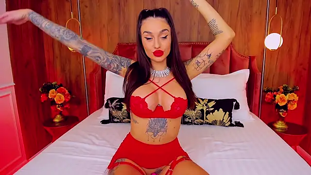 Snapshot of SonyaParker chatting on 11-15-25, 04:54 SonyaParker online show from 11-15-25, 04:54