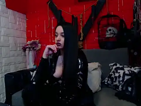 Snapshot of MistressRachelle chatting on 02-16-25, 01:36 MistressRachelle online show from 02-16-25, 01:36