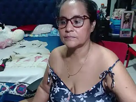 pervert mommy  online show from 01-15-25, 01:20