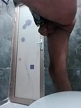 Bigutt73 online show from 03-21-25, 02:07