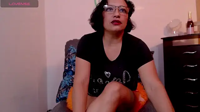 scarlet wet online show from 02-08-25, 01:43