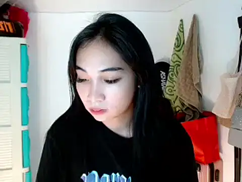 SweetLilly 18 online show from 02-20-25, 05:23